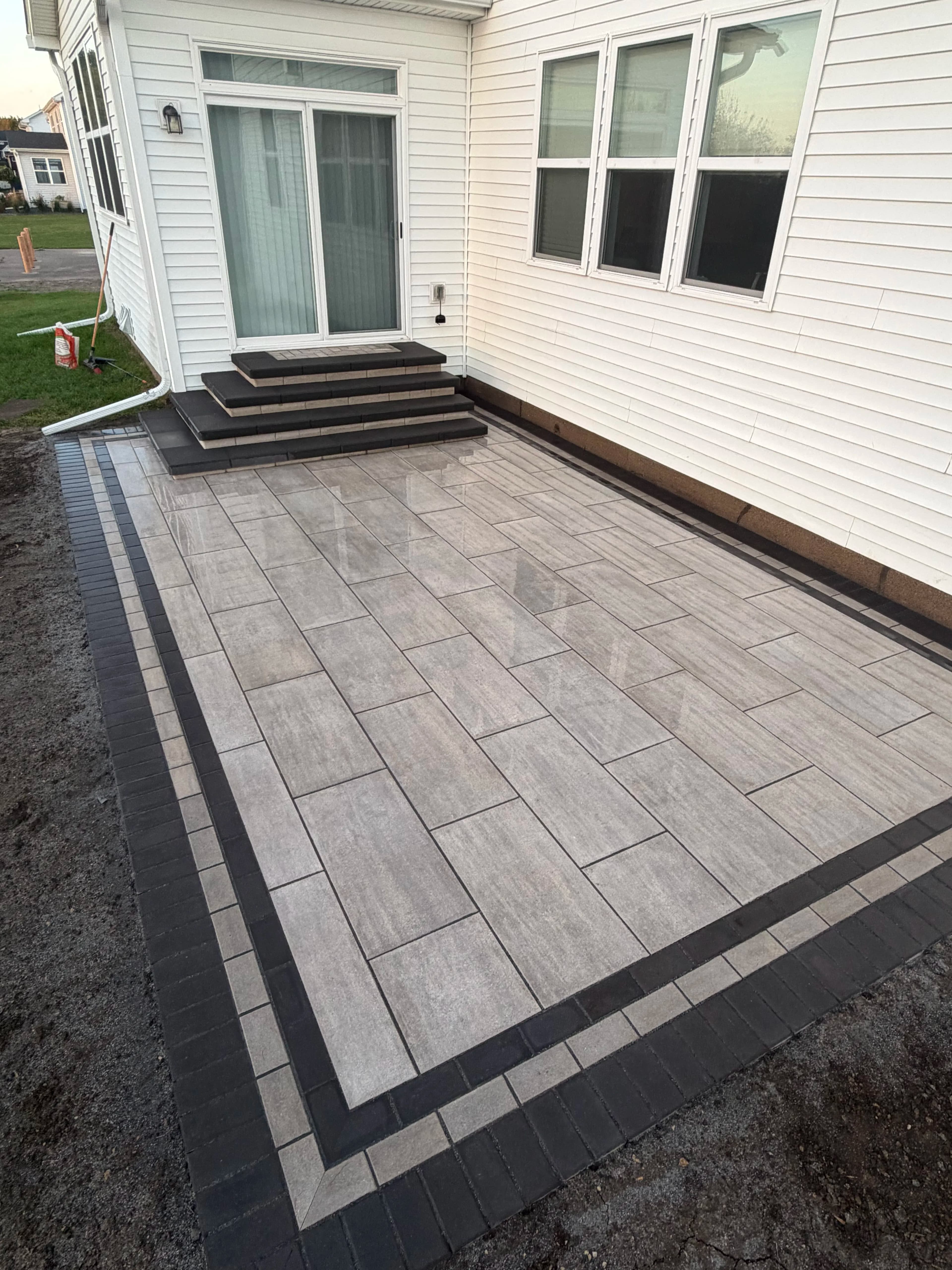 Project Grand Discover XL Paver Patio Built for Rosemount Backyard image