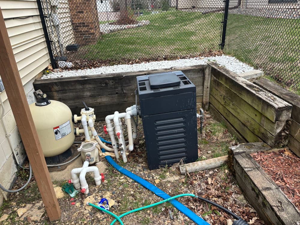 Gallery photos for Grand Discover XL Patio and Tribute Splitface Wall Transform Backyard Oasis in Eagan: Image #3