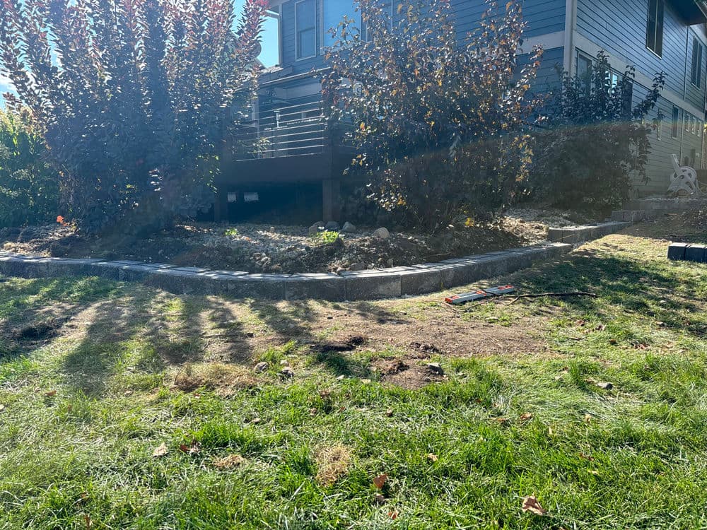 Gallery photos for Curved Retaining Wall Project in Rosemount: Image #1